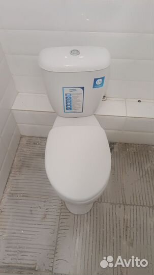 Продаю двери 6шт и унитаз почти