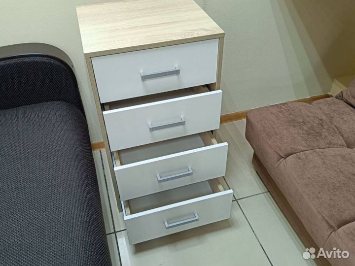 Тумба белая