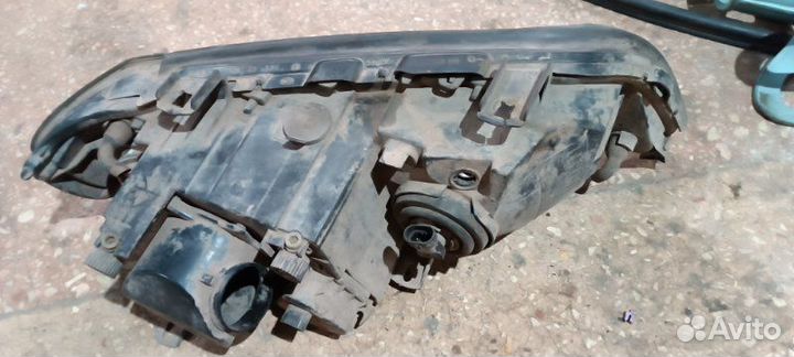 Фара ксеноновая передняя правая Bmw X5 E53