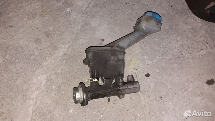 Гтц главный тормозной цилиндр nissan p12