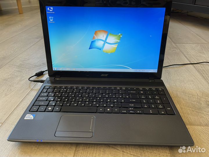 Ноутбук Acer Aspire 5733