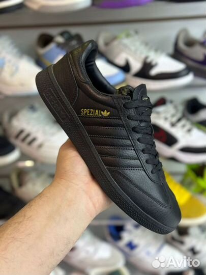 Кроссовки adidas spezial