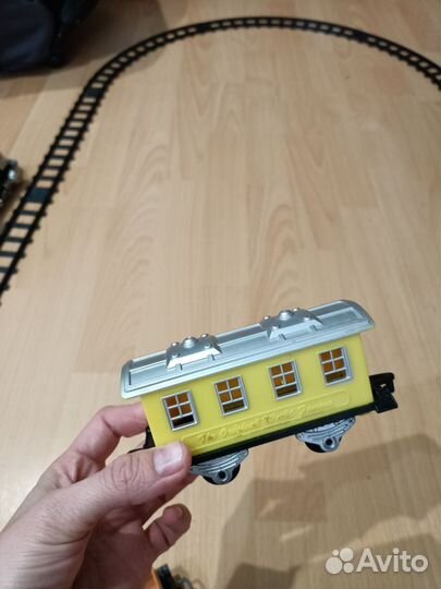 Поезд с железной дорогой