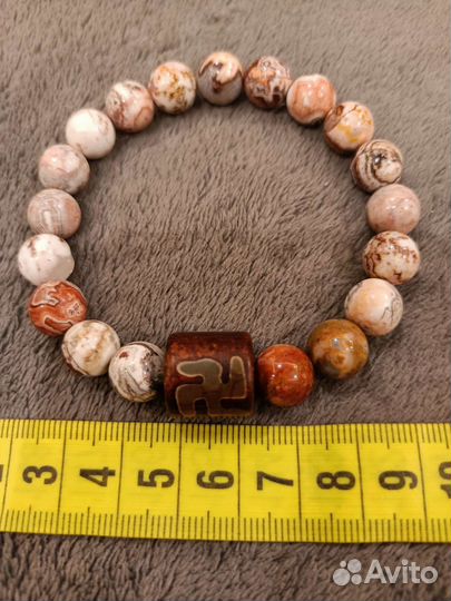 Браслет из натуральной яшмы с бусиной Дзи