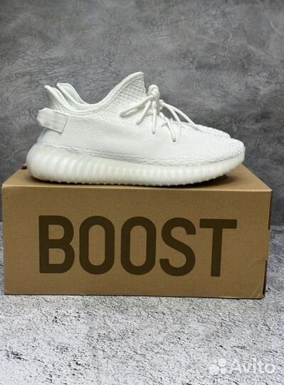 Кроссовки Adidas Yeezy 350 V2