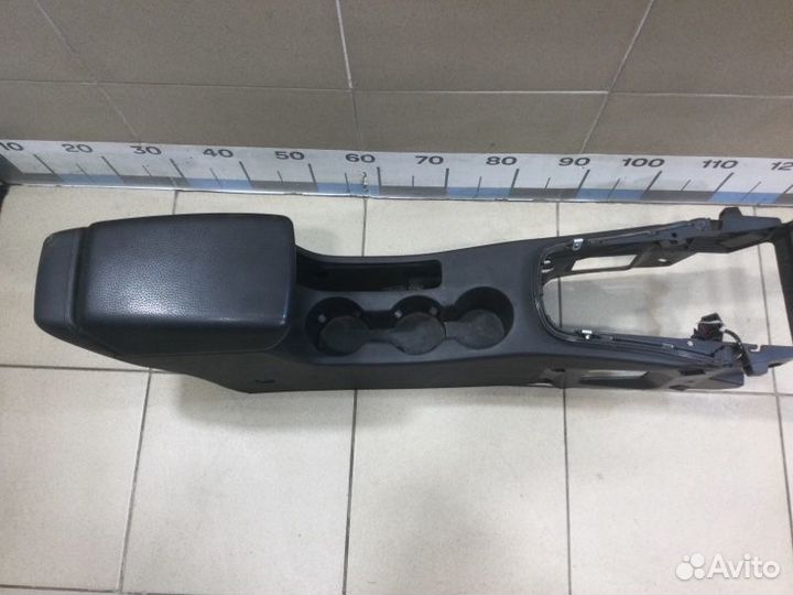 Подлокотник Opel Astra J A14NET 2012