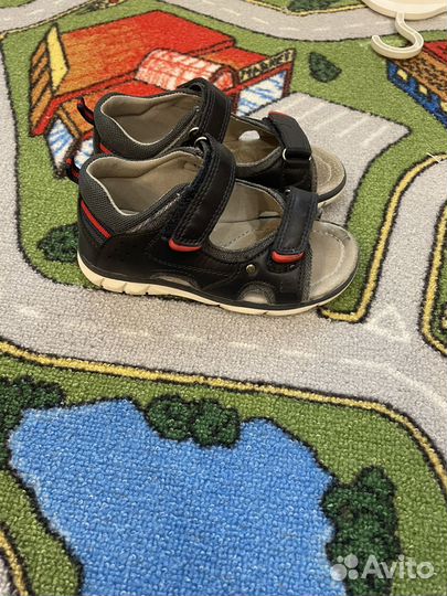 Сандалии детские для мальчиков 28