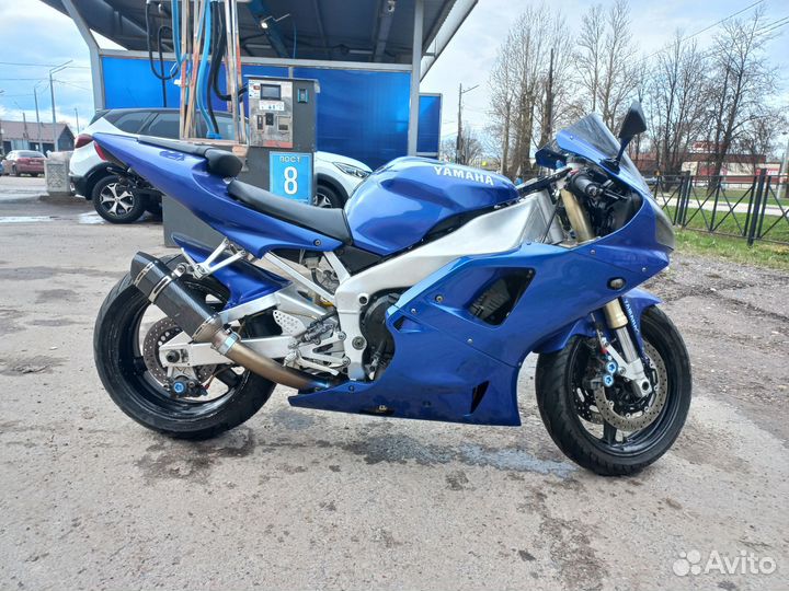 Ymaha YZF-R1