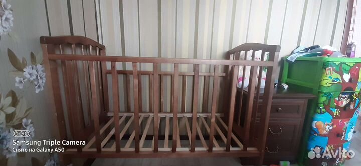 Детская кроватка
