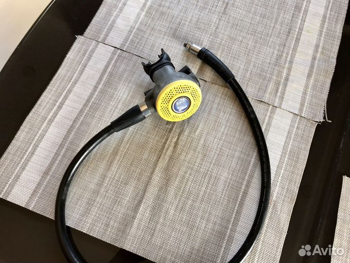 Октопус Mares