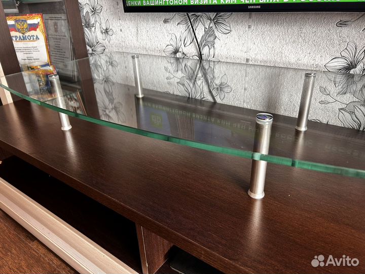 Подставка под телевизор