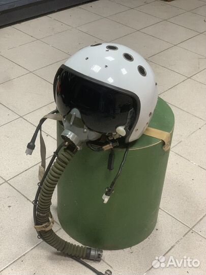 Авиационный шлем