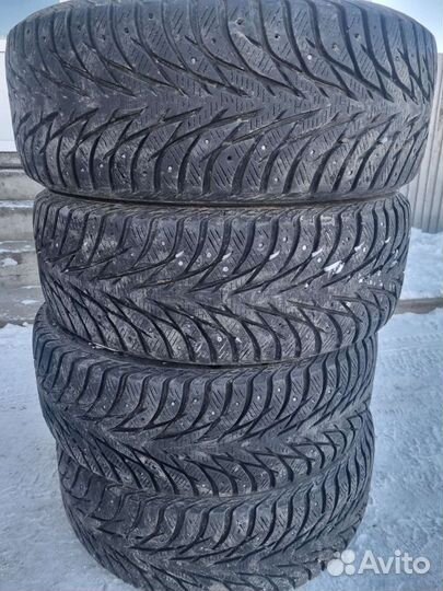 Yokohama IceGuard Stud IG65 225/55 R18