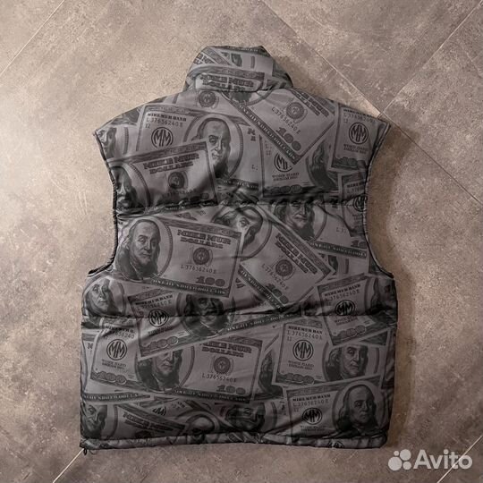 Жилетка пуховая мужская