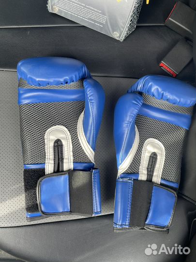 Боксерские перчатки 12 oz