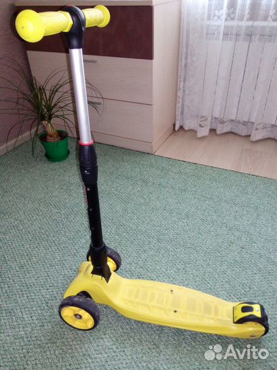 Самокат - кикборд
