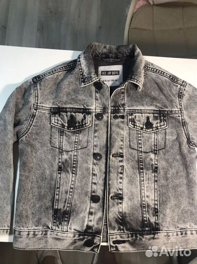 Джинсовая куртка