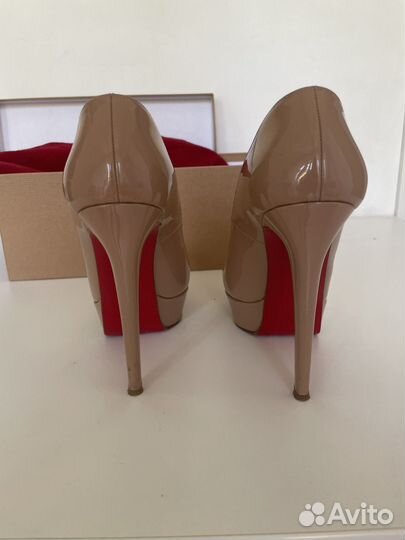 Туфли Christian Louboutin