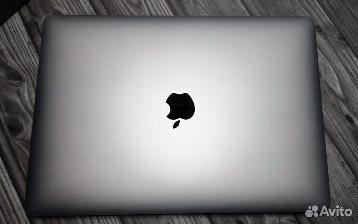 Apple MacBook Pro 2019 i7 2.8/16/256