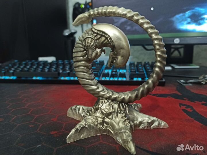 Фигурка Alien