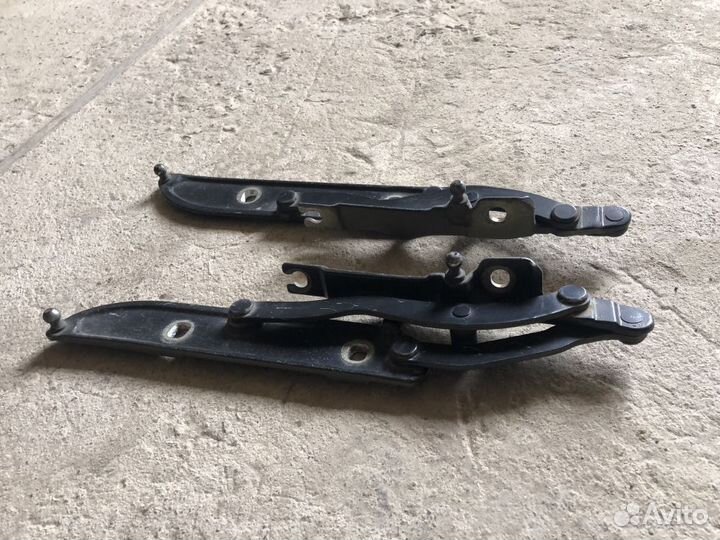 Петли багажника BMW E46