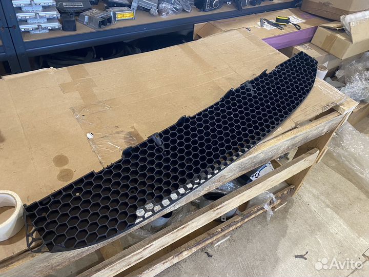 Пыльник переднего бампера Kia quoris