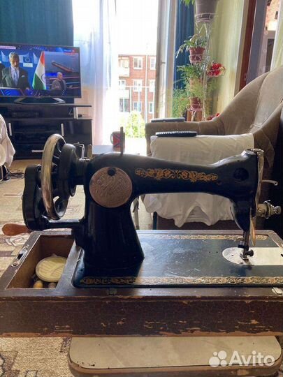 Швейная машинка пмз им Калинина