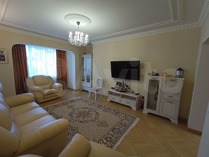 3-к. квартира, 97 м², 4/6 эт.