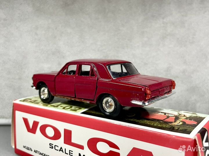 Модель Газ-24 Волга Цвет 1:43