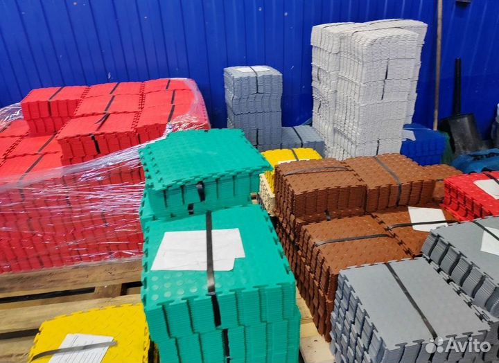 Модульная пвх плитка в автосервис / сто