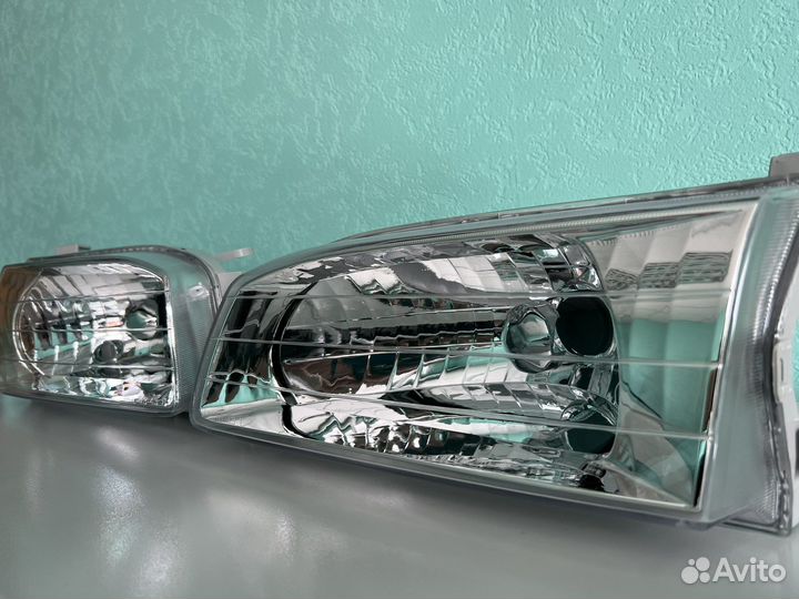 Фары Toyota Sprinter Carib