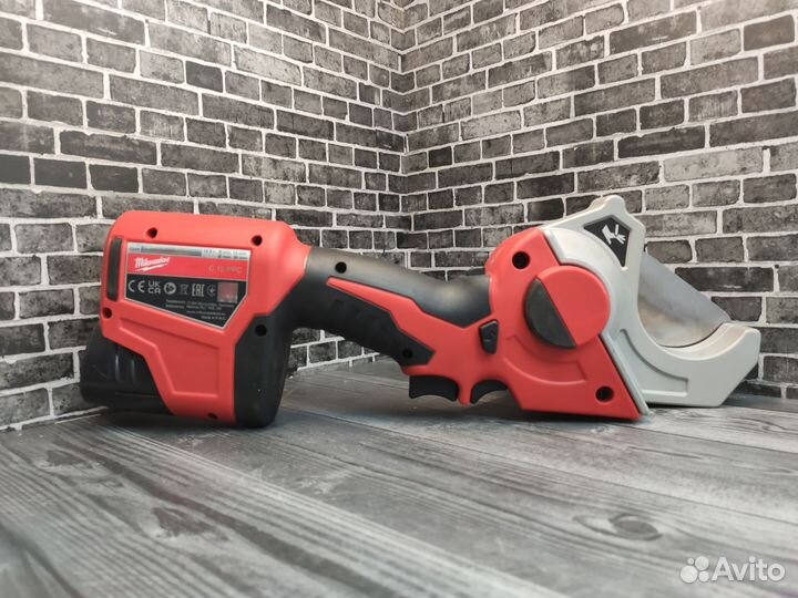 Труборез Milwaukee C12PPC
