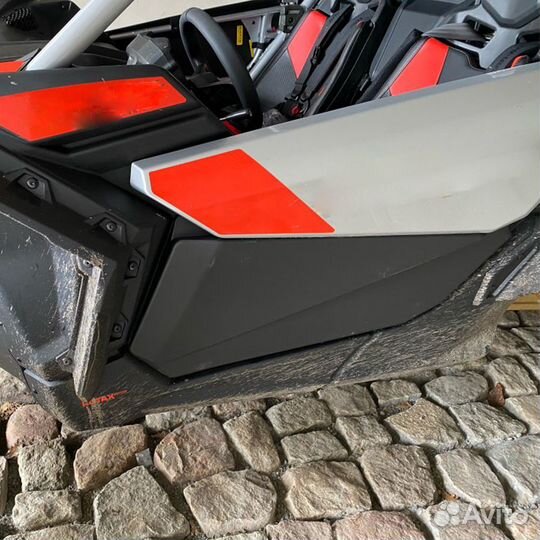 Нижние половинки дверей BRP Can-Am Maverick X3
