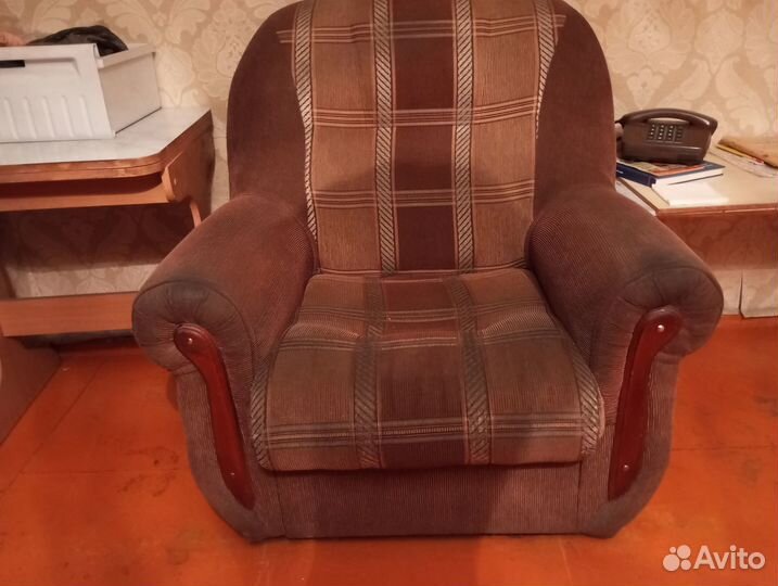 Мягкое кресло