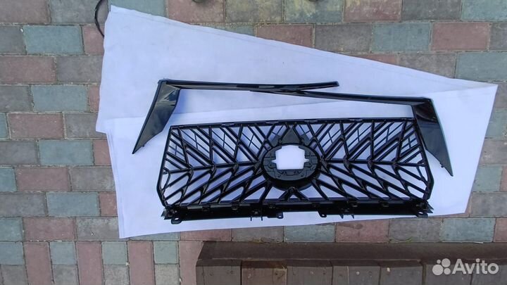 Тойота Прадо 150 решетка TRD