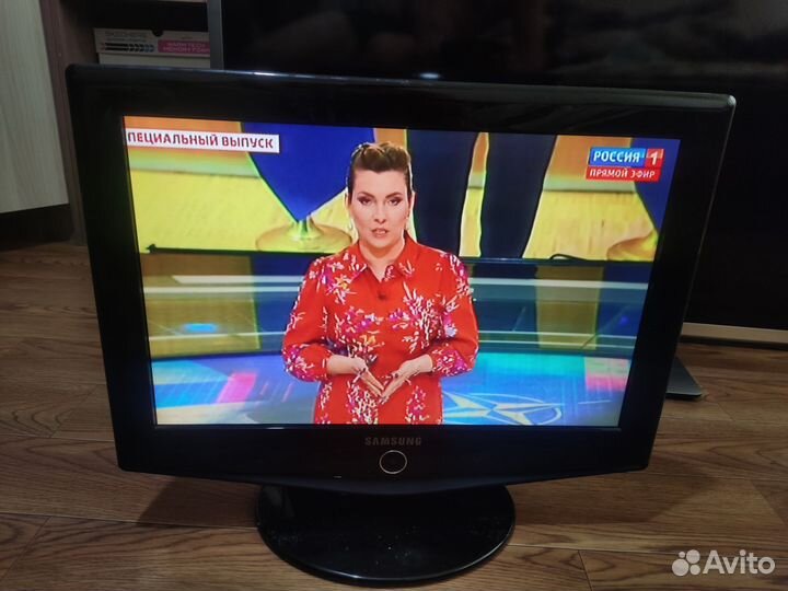 Телевизор samsung