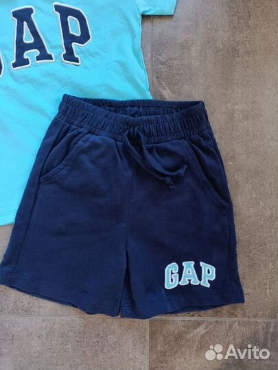 Костюм для мальчика GAP новый