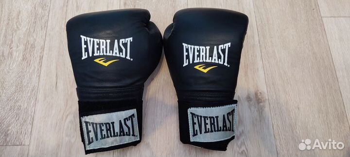 Боксерские перчатки 12 oz everlast