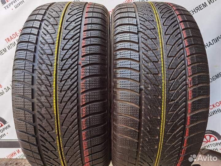 Goodyear UltraGrip 245/45 R17 99V