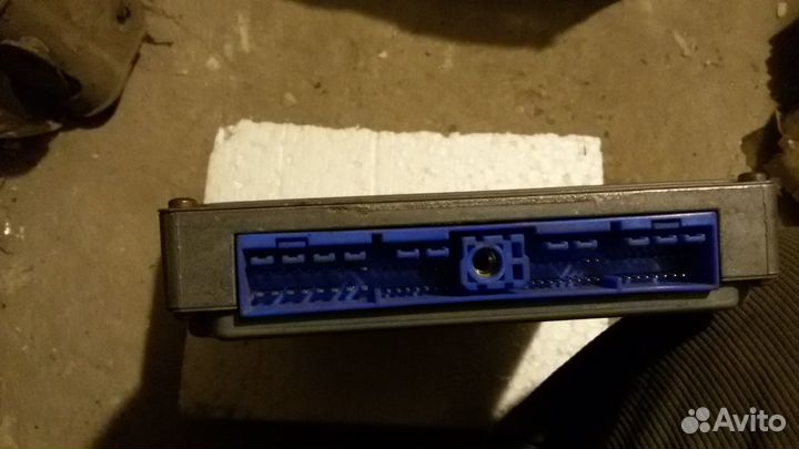 Ниссан микра к 11 блок управления двигателем