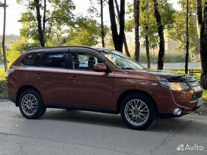 Mitsubishi Outlander 2.0 CVT, 2012, 210 000 км