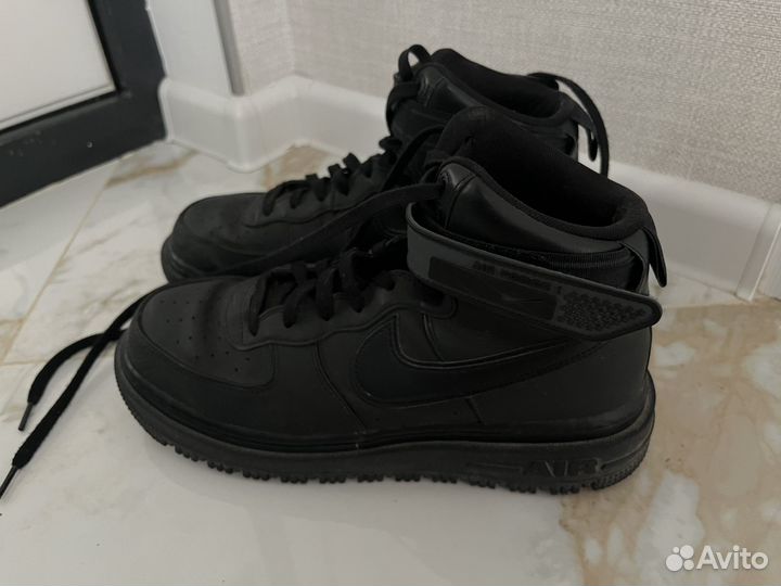 Nike Air Force 1 high boot