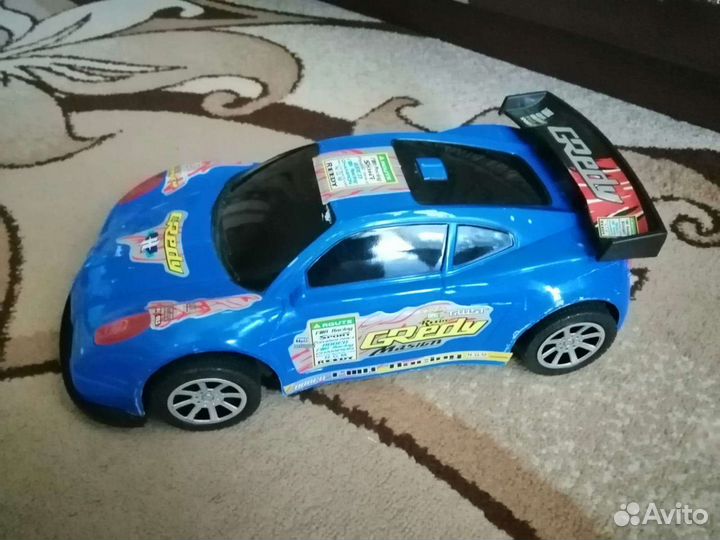 Машина гоночная большая