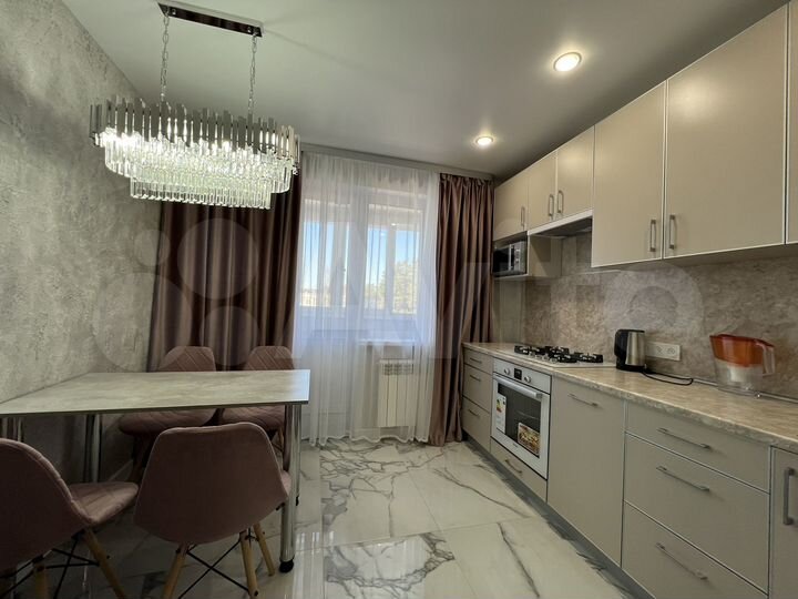 2-к. квартира, 52 м², 5/5 эт.