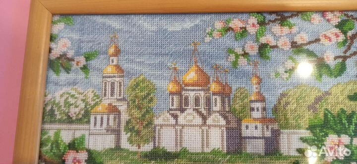 Картина вышитая крестом и бисером ручная работа