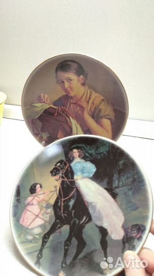Настенная тарелка