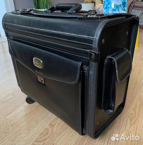 Кейс дипломат