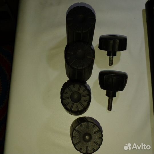 Продаются гайки-фиксаторы для стульев