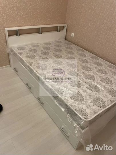 Кровать 140х200 с матрасом