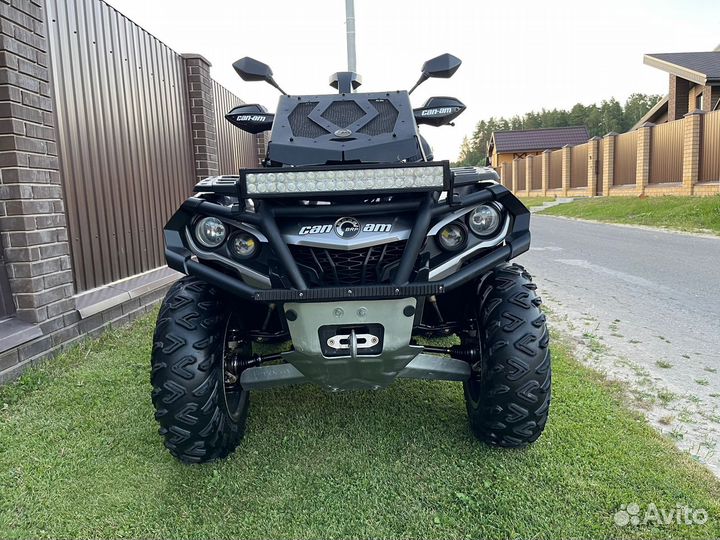 Квадроцикл Brp Can-Am Outlander Max XT 1000